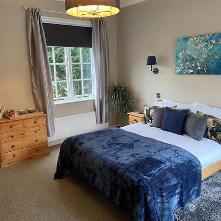 The Spotted Cow Hotel Belper Bagian luar foto
